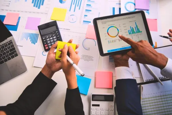 Building a Successful Business Intelligence Team in the Financial Sector