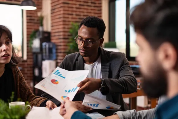 Streamlining Financial Reporting: The Benefits and Pitfalls of Automation
